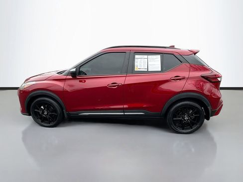 Used 2023 Nissan Kicks SR w/ SR Premium Package image 4