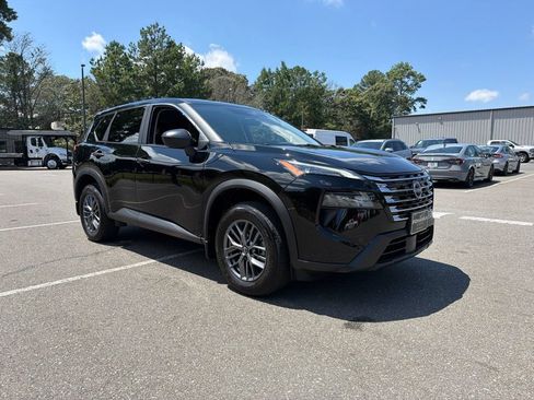 Certified 2026 Nissan Rogue S AWD/4WD image 4