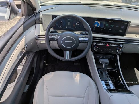 New 2026 Hyundai Tucson SEL FWD image 16