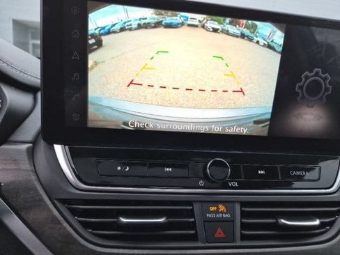 Used 2024 Nissan Altima 2.5 SV w/ SV Premium Package FWD image 26