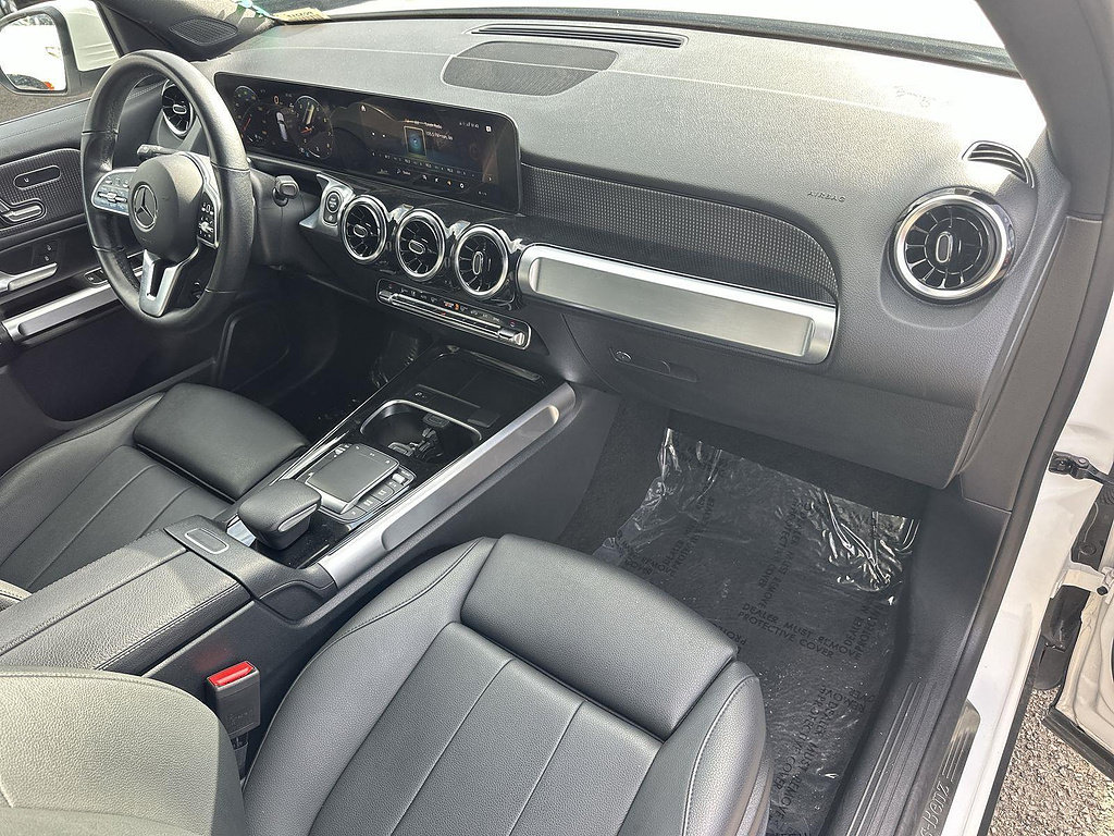 Used 2023 Mercedes-Benz GLB 250 image 27