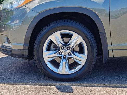 Used 2015 Toyota Highlander Limited Platinum AWD/4WD image 14