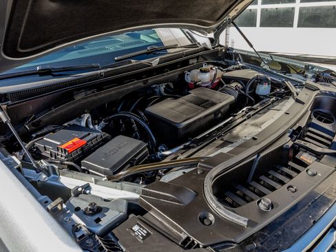 Used 2025 GMC Yukon AT4 w/ Premium Trailering Package image 40