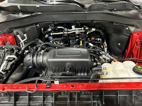 Certified 2024 Ford Explorer XLT w/ Equipment Group 202A AWD/4WD image 30