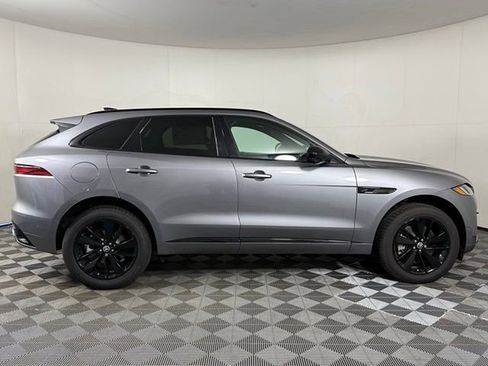 New 2026 Jaguar F-PACE R-Dynamic S image 8