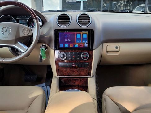 Used 2010 Mercedes-Benz ML 350 2WD image 22