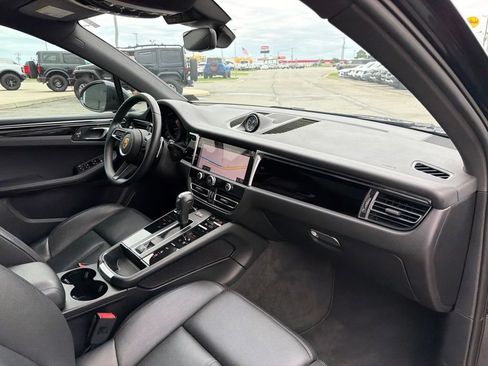 Used 2023 Porsche Macan Turbo AWD/4WD image 22