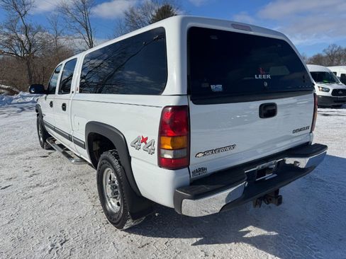 Used 2002 Chevrolet Silverado 1500 LT w/ Off-Road Skid Plate Pkg image 3