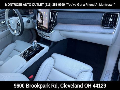 New 2026 Volvo XC90 B6 Ultra w/ Protection Package Premier image 17