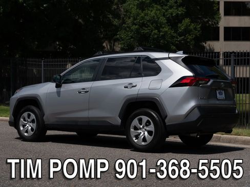 Used 2021 Toyota RAV4 LE FWD image 8