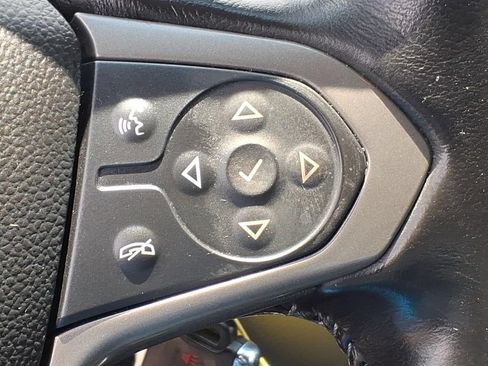 Used 2018 Chevrolet Colorado Z71 AWD/4WD image 11