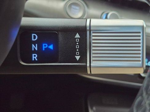 Used 2024 Hyundai Kona Limited AWD/4WD image 14
