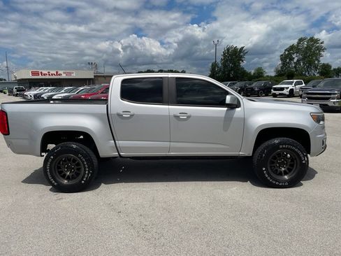 Used 2020 Chevrolet Colorado W/T w/ Custom Special Edition AWD/4WD image 7