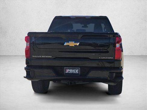 Used 2022 Chevrolet Silverado 1500 Custom w/ Safety Confidence Package image 6