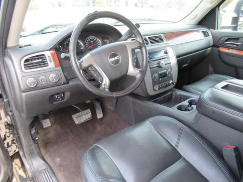 Used 2012 GMC Sierra 2500 SLT w/ SLT Convenience Package AWD/4WD image 15