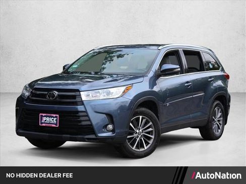 Used 2019 Toyota Highlander XLE AWD/4WD image 1