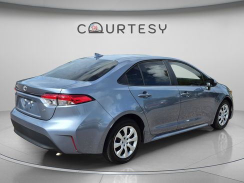 Used 2024 Toyota Corolla LE FWD image 7