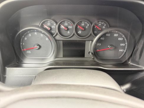 Used 2020 GMC Sierra 2500 4WD Crew Cab 159 w/ Convenience Package image 26