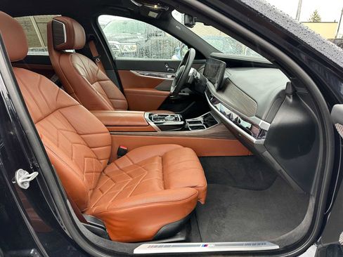 Used 2023 BMW 760i xDrive 760i xDrive image 10