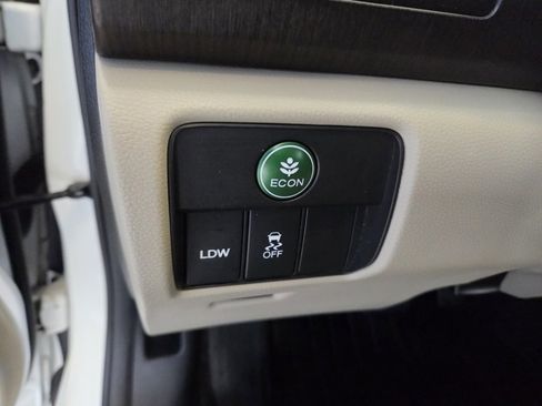 Used 2014 Honda Accord EX-L image 30