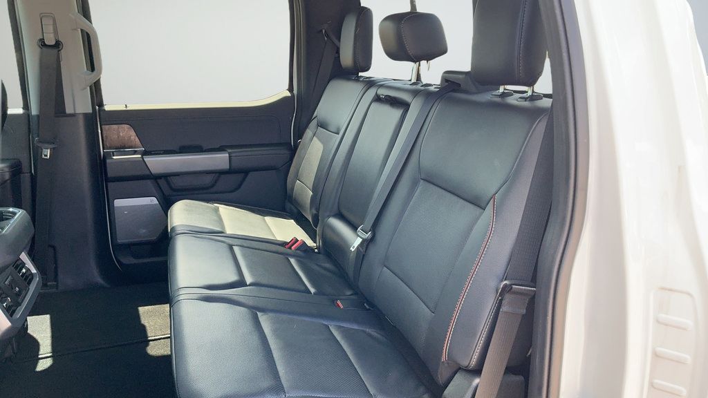 Used 2024 Ford F250 Lariat w/ Black Appearance Package AWD/4WD image 21