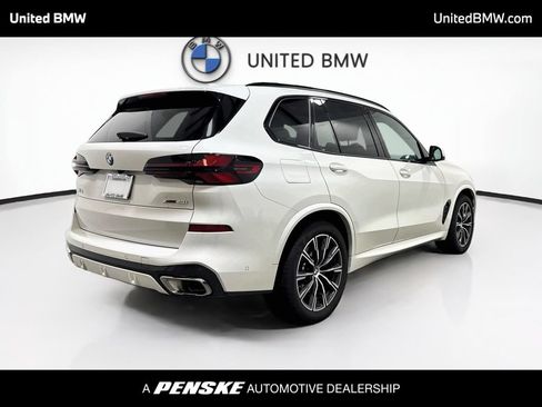 Certified 2025 BMW X5 xDrive40i w/ Executive Package AWD/4WD image 5