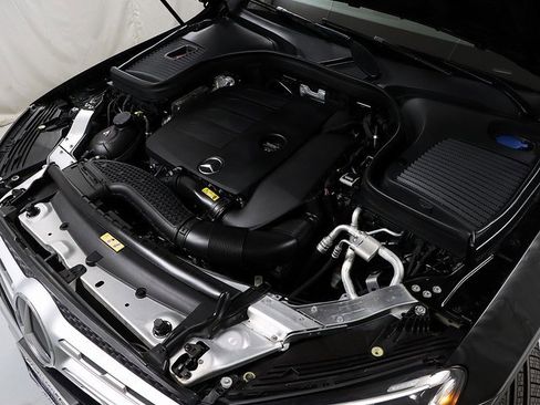 Certified 2022 Mercedes-Benz GLC 300 4MATIC image 40