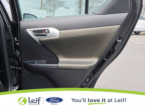 Used 2013 Lexus CT 200h image 28