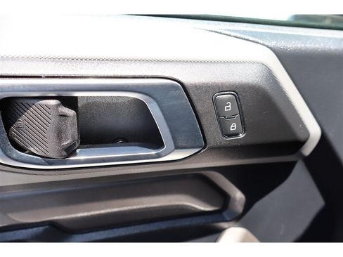 Used 2021 Ford Bronco Black Diamond AWD/4WD image 22