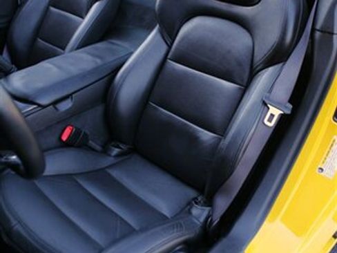 Used 2012 Chevrolet Corvette Coupe RWD image 17