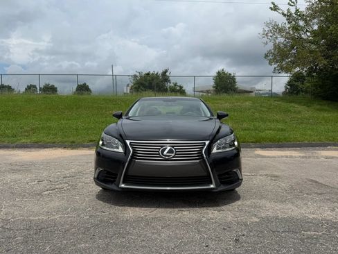 Used 2013 Lexus LS 460 L w/ Preferred Accessory Package RWD image 1