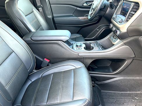 Used 2023 GMC Acadia Denali w/ Black Diamond Edition AWD/4WD image 25