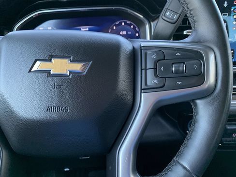 Used 2025 Chevrolet Silverado 1500 LT AWD/4WD image 17