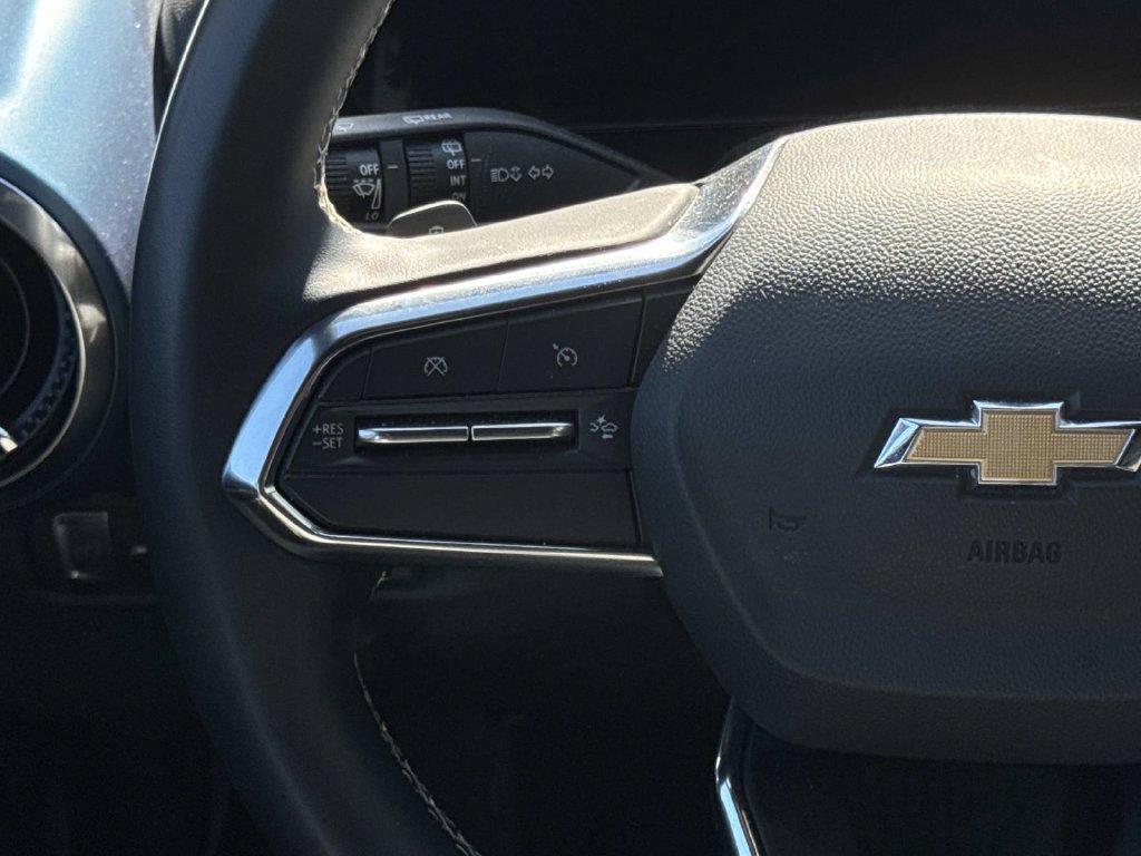 Used 2024 Chevrolet Equinox EV LT FWD image 9