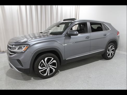 Used 2023 Volkswagen Atlas Cross Sport SEL AWD/4WD image 3