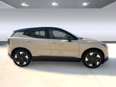 New 2026 Volvo EX30 Plus w/ Climate Package AWD/4WD image 8