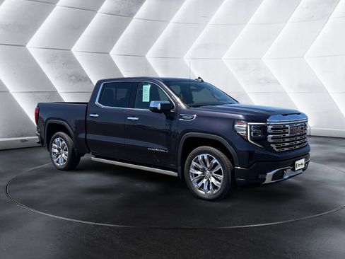 Certified 2022 GMC Sierra 1500 Denali w/ Denali Reserve Package AWD/4WD image 7