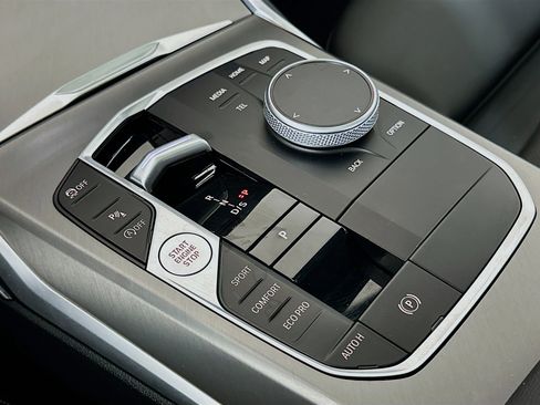 Used 2025 BMW 330i xDrive Sedan image 25