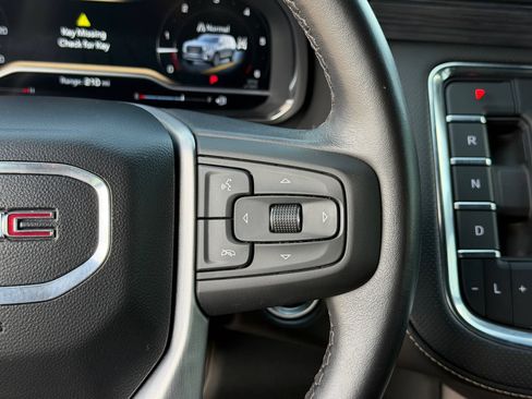 Used 2023 GMC Yukon SLT AWD/4WD image 22