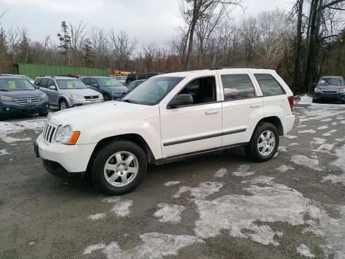 Used 2009 Jeep Grand Cherokee Laredo w/ Popular Equipment Group image 1