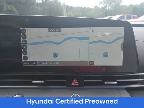 Certified 2025 Hyundai Elantra Limited FWD image 23