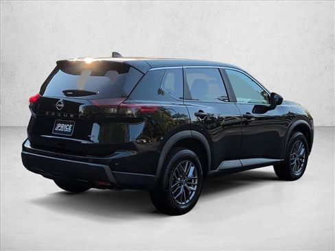 Used 2024 Nissan Rogue S AWD/4WD image 5