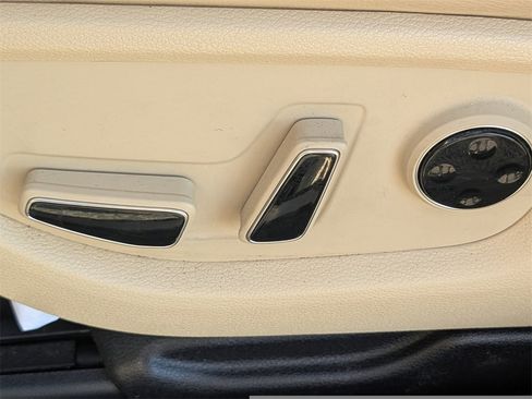 Used 2019 Genesis G80 3.8 image 20