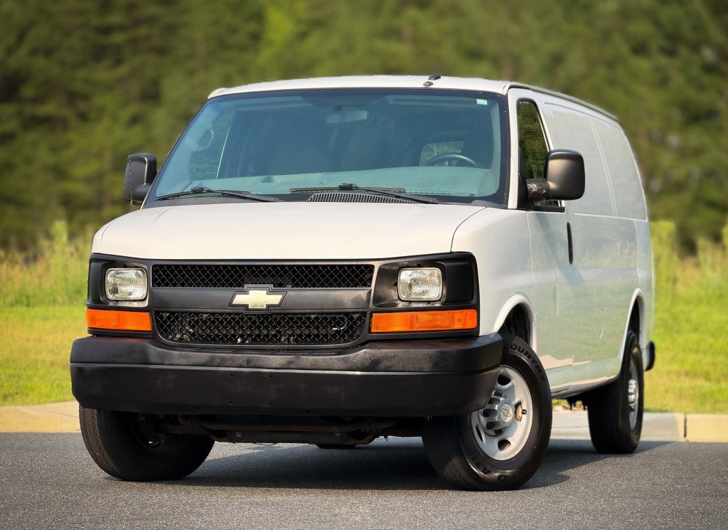 Used 2014 Chevrolet Express 2500 RWD image 5
