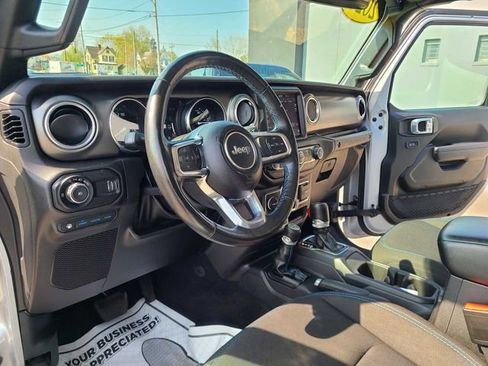 Used 2023 Jeep Wrangler Unlimited Rubicon 4xe w/ Steel Bumper Group AWD/4WD image 13