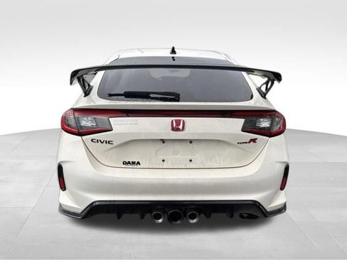 Used 2023 Honda Civic Type R image 6