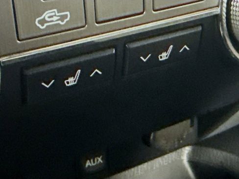 Used 2019 Toyota Tundra Limited image 20