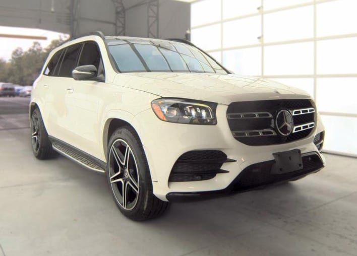 Used 2020 Mercedes-Benz GLS 580 4MATIC image 2