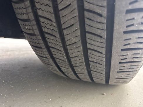 Used 2024 Chevrolet Malibu LT image 36