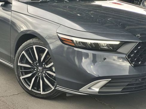 Used 2024 Honda Accord Touring image 3